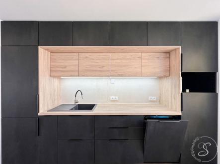 Pronájem bytu, 2+kk, 70 m²