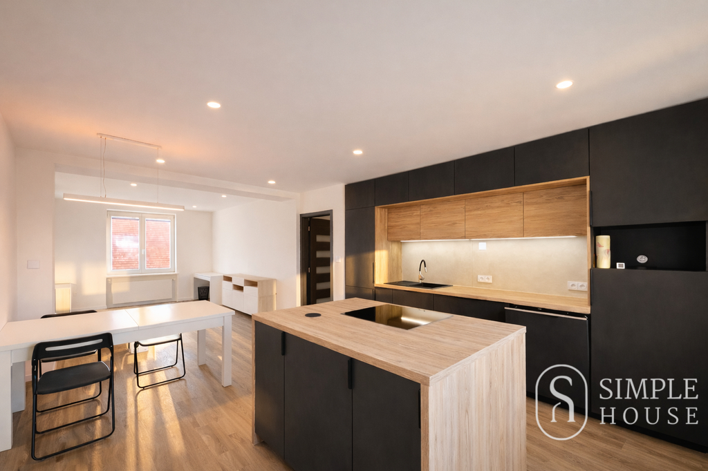 obývací pokoj s kuchyní