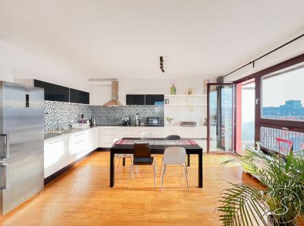 Pronájem bytu, 2+kk, 70 m²