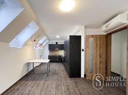 Pronájem bytu, 3+kk, 70 m²