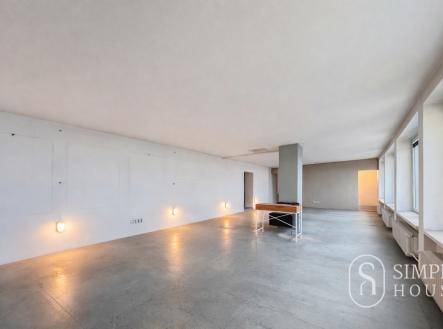 Pronájem kanceláře, 81 m²