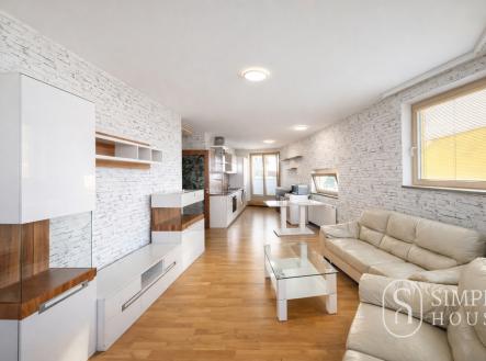 Pronájem bytu, 3+kk, 100 m²