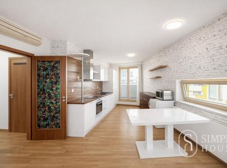 Pronájem bytu, 3+kk, 100 m²