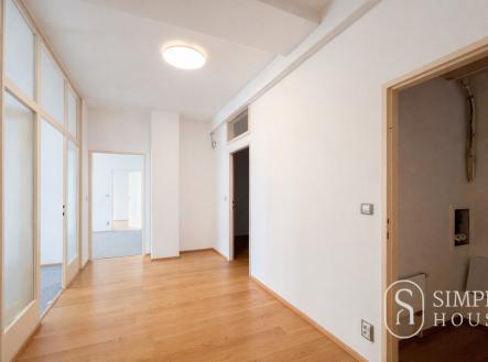 Pronájem kanceláře, 100 m²