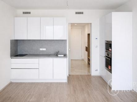 Pronájem bytu, 1+kk, 34 m²