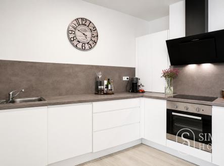 Pronájem bytu, 3+kk, 88 m²