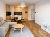 Pronájem bytu, 2+kk, 66 m²