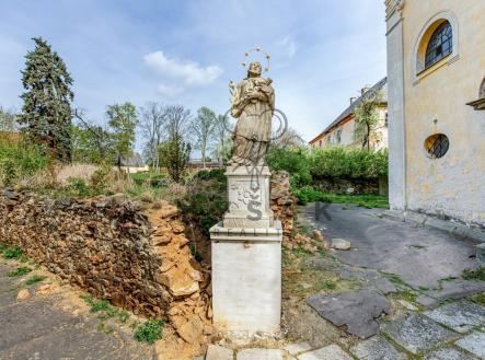 Prodej - historický objekt, 3 869 m²