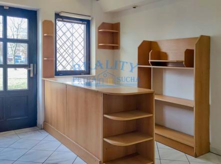 Pronájem obchodní prostor, 32 m²