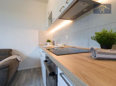 Pronájem bytu, 2+kk, 42 m²