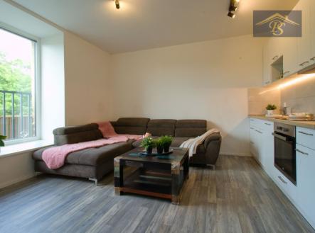 Pronájem bytu, 2+kk, 42 m²