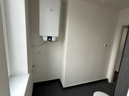 Pronájem bytu, 1+kk, 35 m²