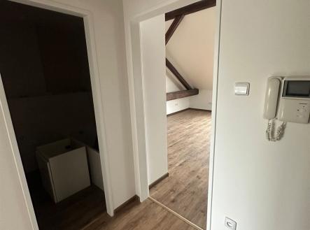 Pronájem bytu, 2+kk, 58 m²