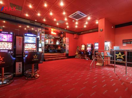 Pronájem obchodní prostor, 580 m²