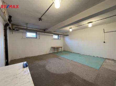 Pronájem skladovací prostor, 30 m²