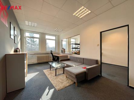 Pronájem kanceláře, 36 m² obrázek