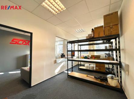 Pronájem kanceláře, 36 m²