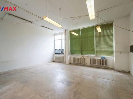 Pronájem výrobní prostor, 132 m²
