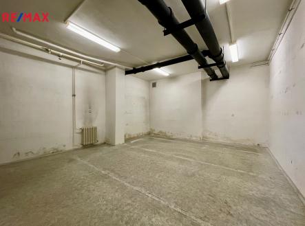 Pronájem skladovací prostor, 35 m²