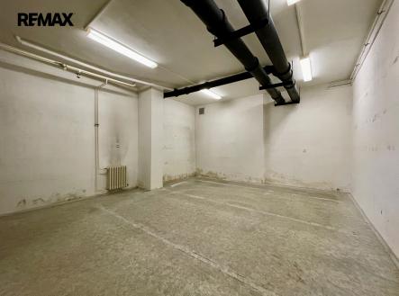 Pronájem skladovací prostor, 35 m²