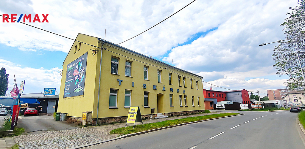 Pohled z ulice - JV strana