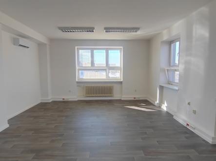 Pronájem kanceláře, 38 m²