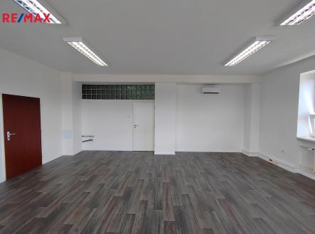 Pronájem kanceláře, 38 m²