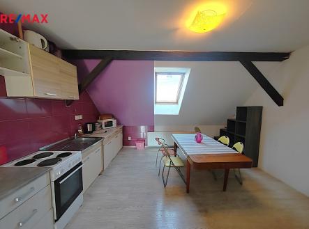 Prodej hotel, 245 m²