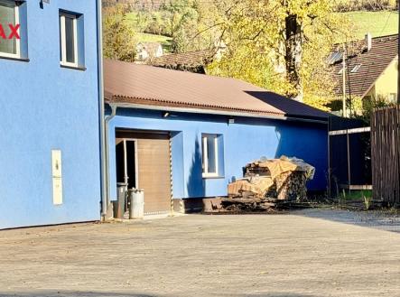 Pronájem skladovací prostor, 214 m²