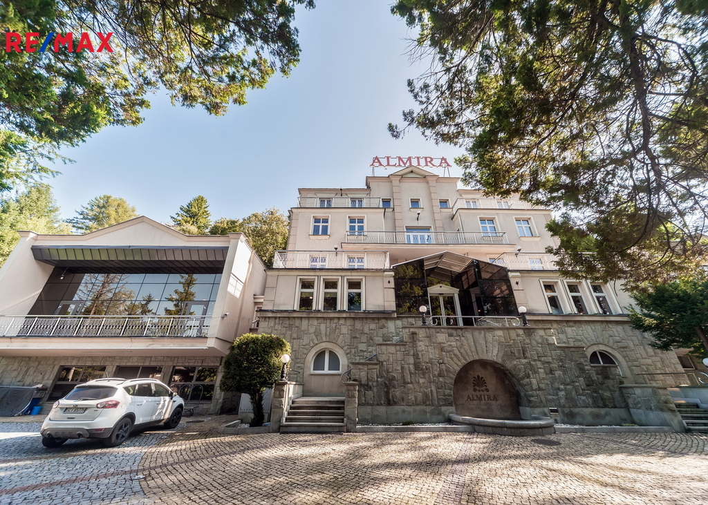 Elite Garden Resedence.