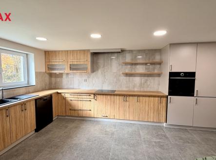 Pronájem bytu, 3+kk, 92 m²