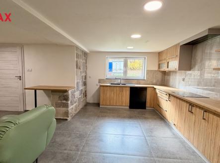 Pronájem bytu, 3+kk, 92 m²