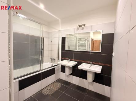 Pronájem bytu, 3+1, 90 m²