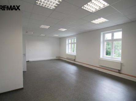 Pronájem kanceláře, 206 m²