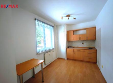 Pronájem bytu, 1+kk, 30 m²