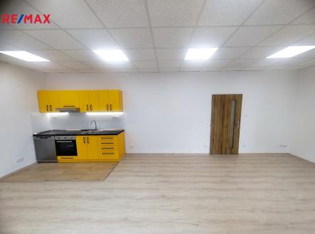 Pronájem bytu, 2+kk, 88 m²