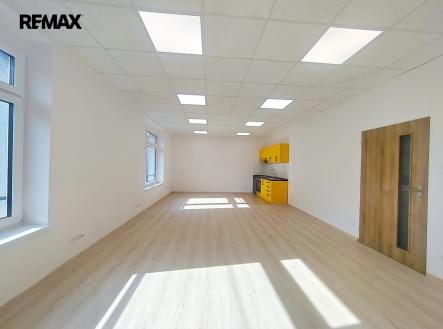 Pronájem bytu, 2+kk, 88 m²