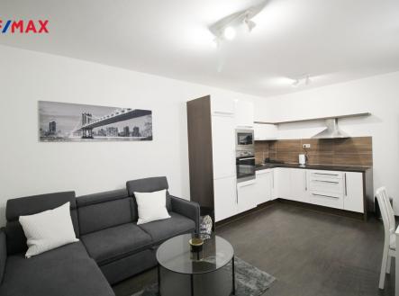 Pronájem bytu, 2+kk, 48 m²