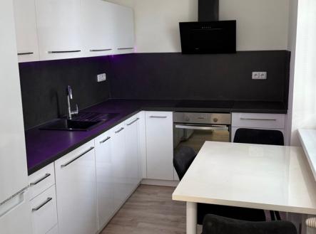 Pronájem bytu, 2+1, 51 m²