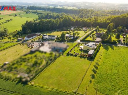 Prodej pozemku pro bydlení, 1 689 m²