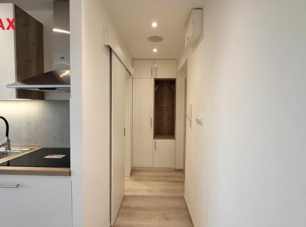 Pronájem bytu, 1+1, 30 m²