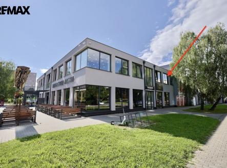 Pronájem kanceláře, 88 m²