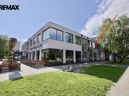 Pronájem kanceláře, 88 m²