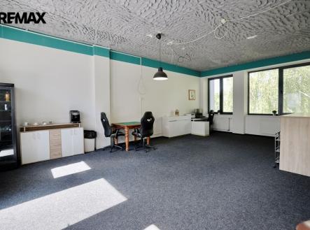 Pronájem kanceláře, 88 m²