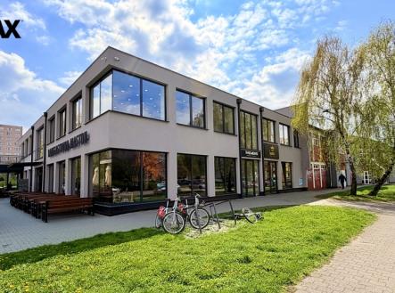 Pronájem kanceláře, 88 m²