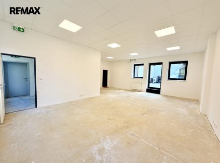 Pronájem kanceláře, 88 m²