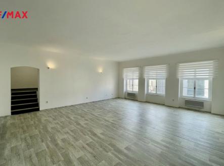 Pronájem kanceláře, 78 m²