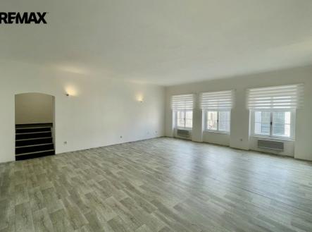 Pronájem kanceláře, 78 m²