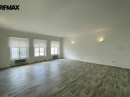 Pronájem kanceláře, 78 m²