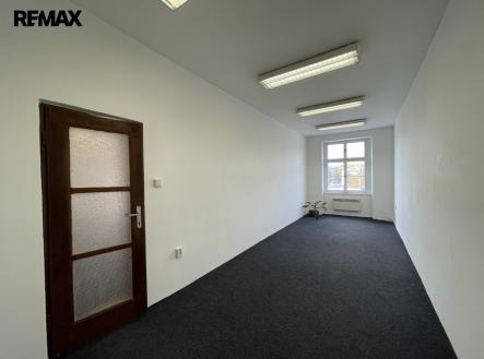 Pronájem kanceláře, 97 m²